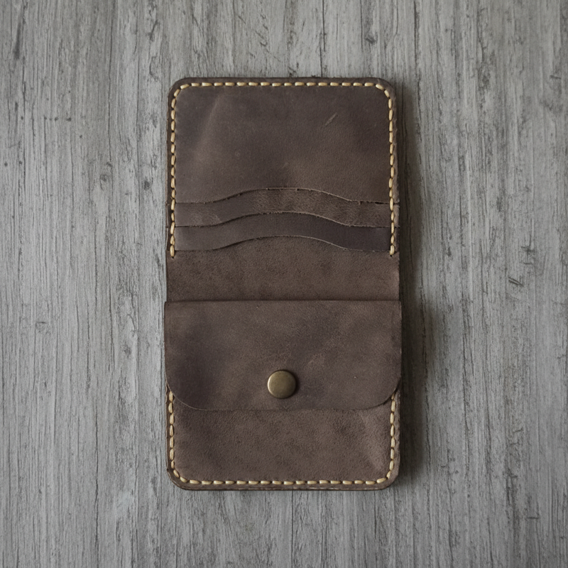 Bifold Wallet - Artisan Quality Leather | Caspian Breeze CB-011